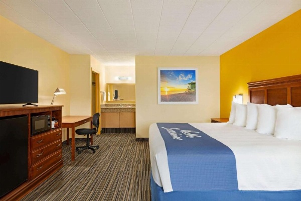 Days Inn by Wyndham Oak Ridge Knoxville image 11